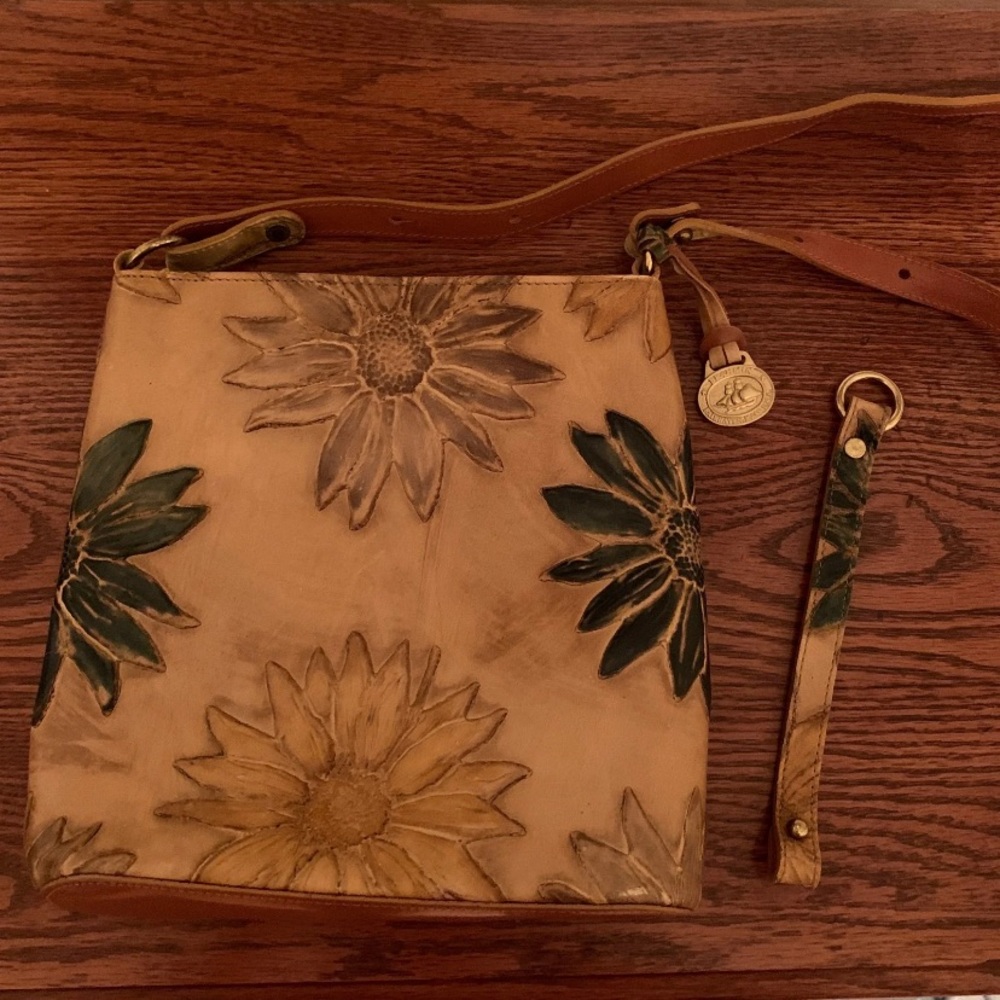 NWOT Authentic Brahmin Sunflower Sandstone Purse